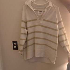 EVIE Women's V-Neck Sweater - Cream and Tan Stripes